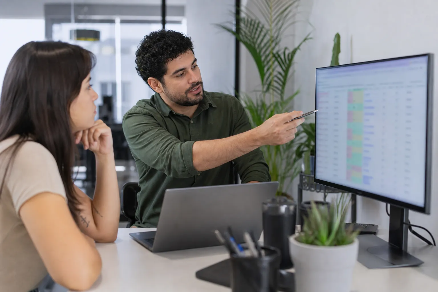 Base de clientes separada em grupos por recência, frequência e valor